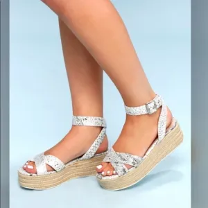 Chinese Laundry Zala espadrille/wedge platform sandals,‎ snake print size 8.5/39
