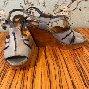 Chloe Ocean Blue Leather Wedge Platform Sandals Size 6.5