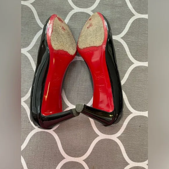 Christian Louboutin Rounded Toe Black Patent Leather Heel Size 37 or 6.5.