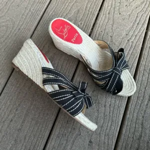 Christian Louboutin Tiburon Espadrille Wedge Sandals 39 US 8.5 Black Suede Bow