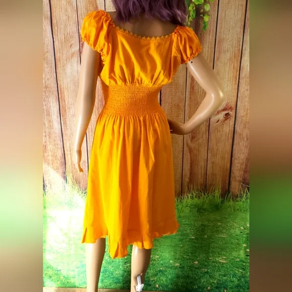 Cinco De Mayo Embroidered dress, yellow, flowers, 100% cotton, Size small