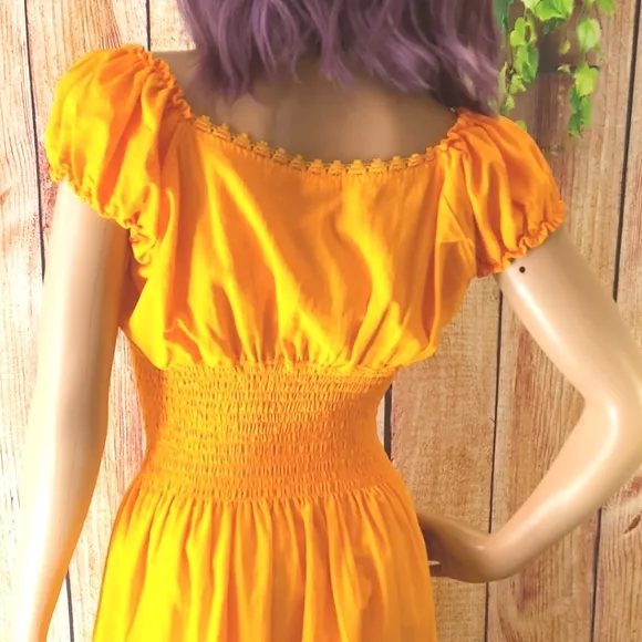 Cinco De Mayo Embroidered dress, yellow, flowers, 100% cotton, Size small