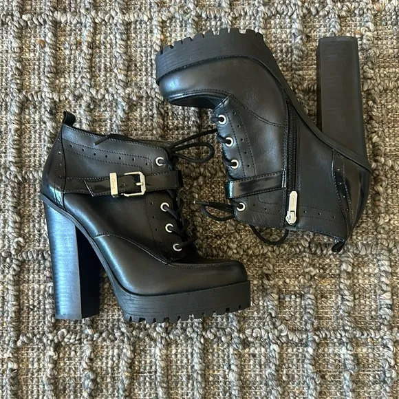 Circus By Sam Edelman Black Ankle Boots with Chunky Heel Size 7