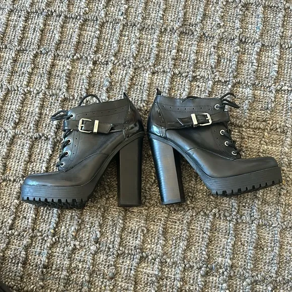 Circus By Sam Edelman Black Ankle Boots with Chunky Heel Size 7