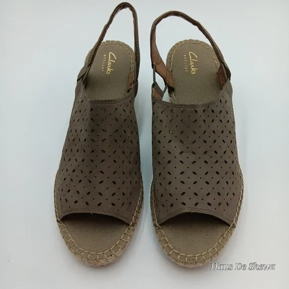 Clarks Artisan Petrina Gail Sage Nubuck Espadrille Wedge Sandals Womens Size 10W