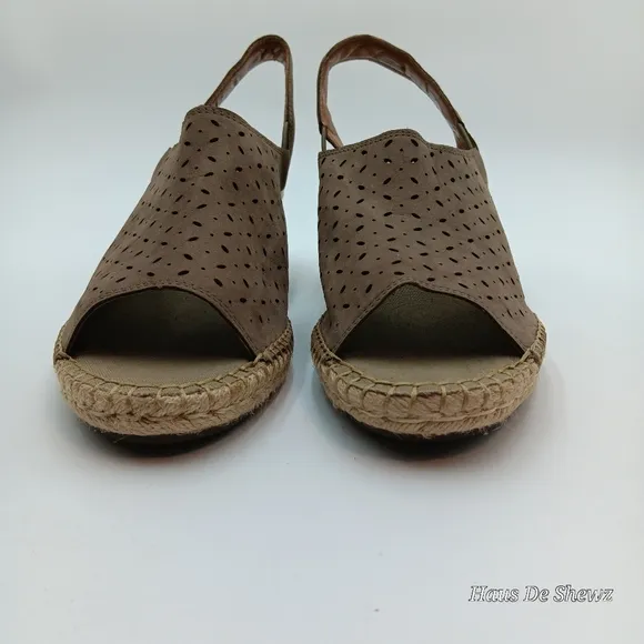 Clarks Artisan Petrina Gail Sage Nubuck Espadrille Wedge Sandals Womens Size 10W