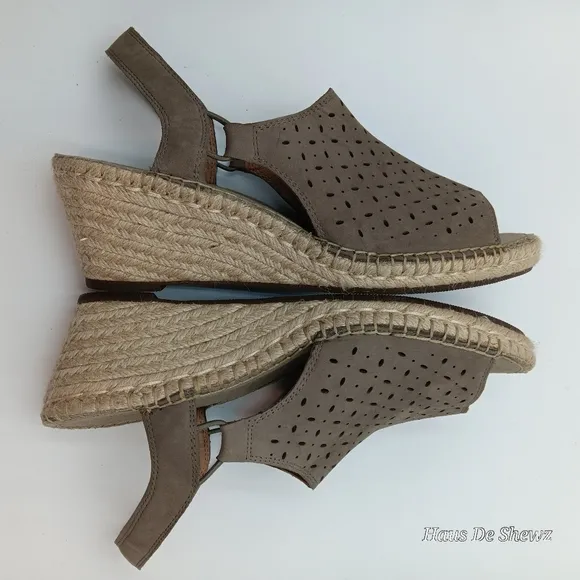 Clarks Artisan Petrina Gail Sage Nubuck Espadrille Wedge Sandals Womens Size 10W