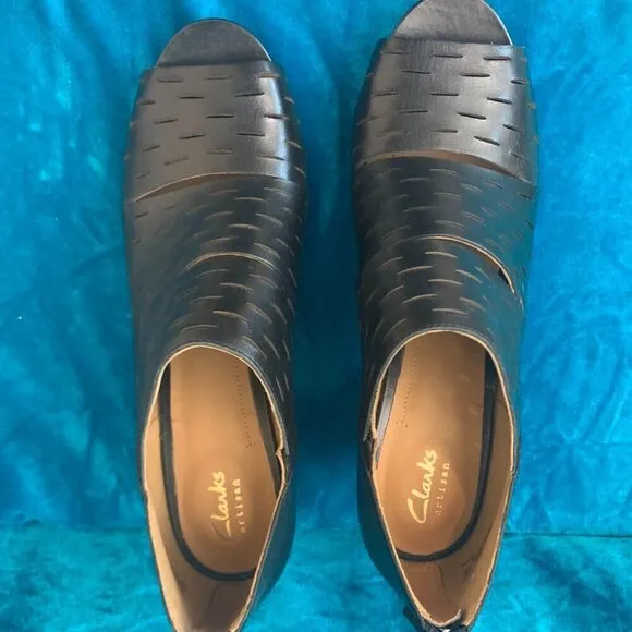 Clarks black leather Okena Sass shoes SZ womens 11 - Stacked 3.5 inch heel