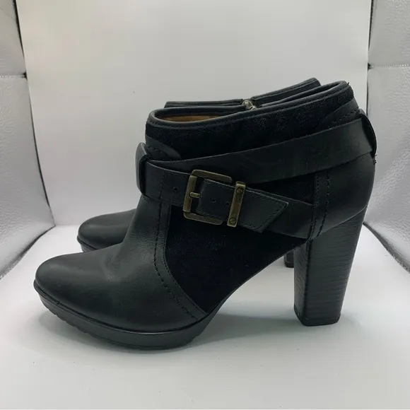 Clarks Black Leather Zip High Heel Ankle Boots Womens Size 10 M Style 2610493