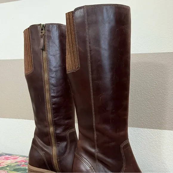 Clarks Distressed Maypearl Viola Brown Heeled Knee-High Boots size 8