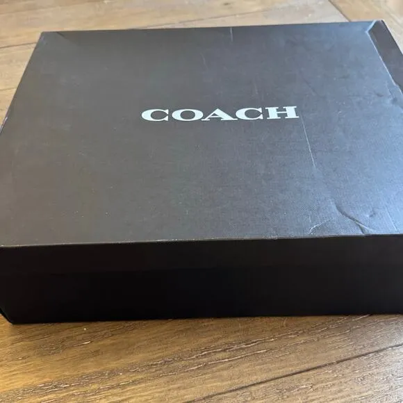 COACH Alexa Lug Sole Size 6.5 B Chelsea Boots Black Deep Berry Platform w/Box