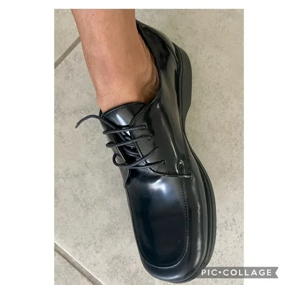 Coach Black Square Toe Tie Up Shoes