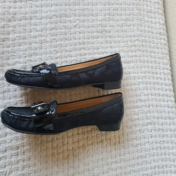 COACH Elkie Black Leather Slip On Loafers Women's Size 7 B