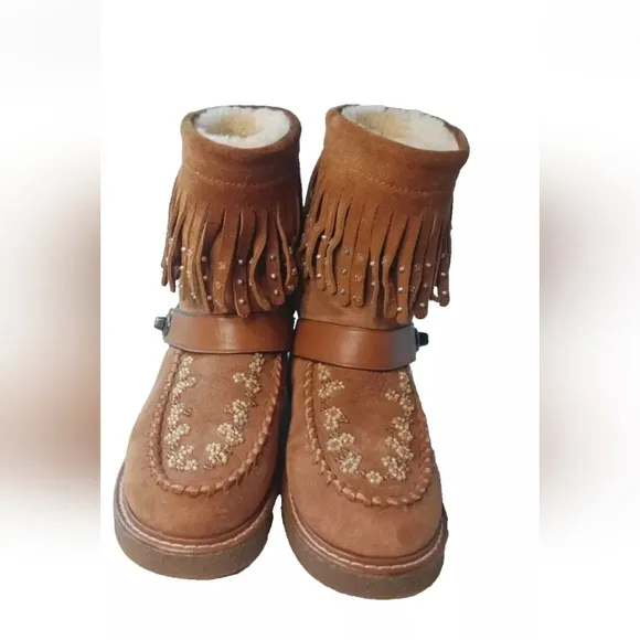 Coach Roccasin Shearling Boots Women's Size 6B Fringe~Studs Details G3161