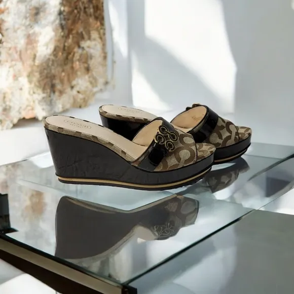 Coach woman's size 9B platform wedge with peep toe.