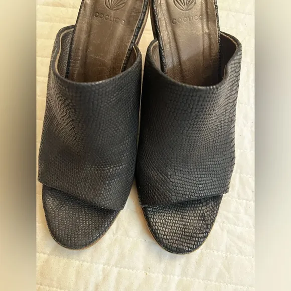 Coclico Aneme black wedge block sandal