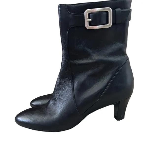 Cole Haan black ankle booties size 7B EUC C-16AB