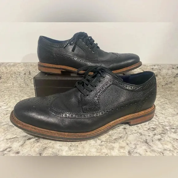 Cole Haan Men's  Wingtip Oxford Black C11692 dress shoes size 10M