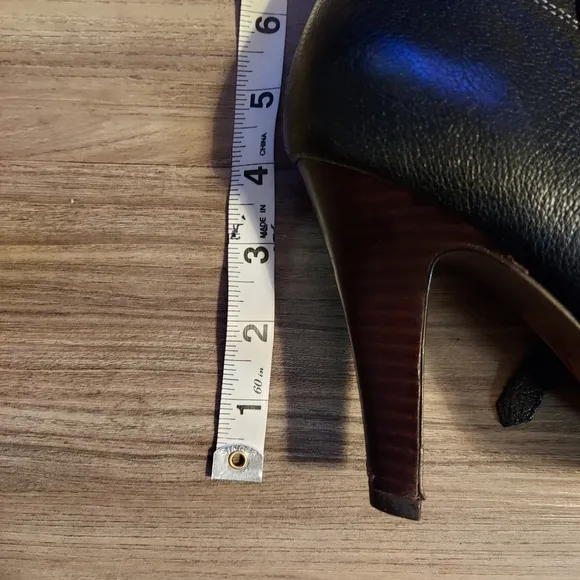 Cole haan nike air leather boots size 8