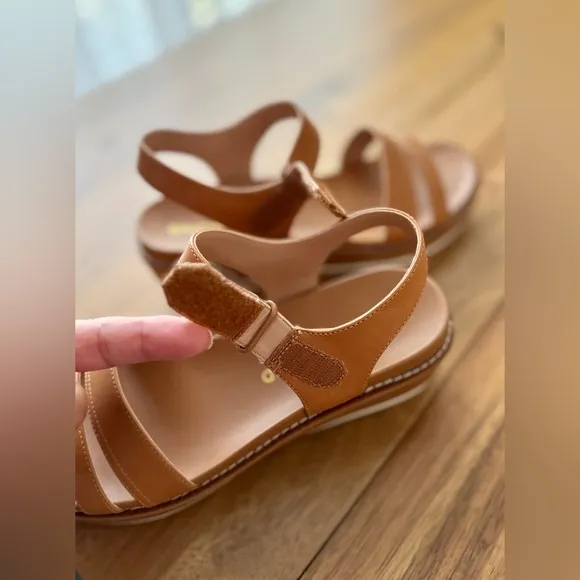 Cole Haan Originalgrand Peyton Platform sandals, size 7.5