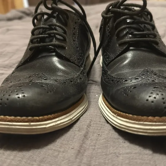 Cole Haan size 8 Black zero dress shoes