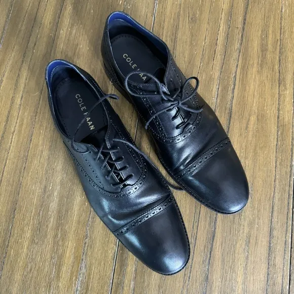 Cole Haan Wayne Cap oxfords black dress shoes