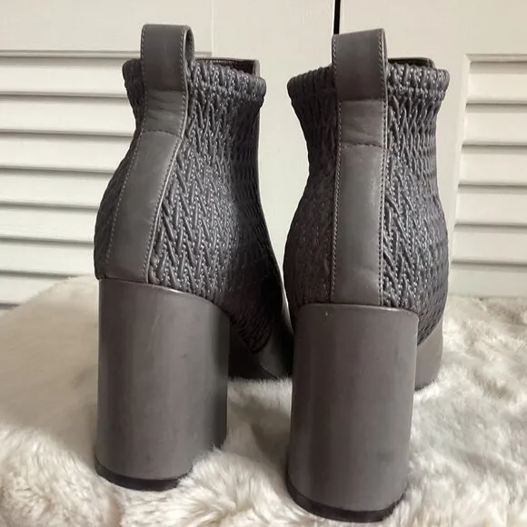 Cole Haan Women's Aylin Ankle Boots Size 6.5 Gray Leather Textured Block Heel Pu