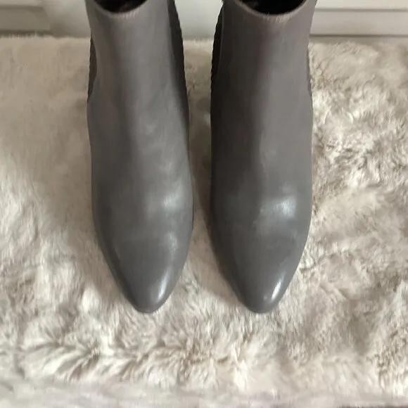 Cole Haan Women's Aylin Ankle Boots Size 6.5 Gray Leather Textured Block Heel Pu
