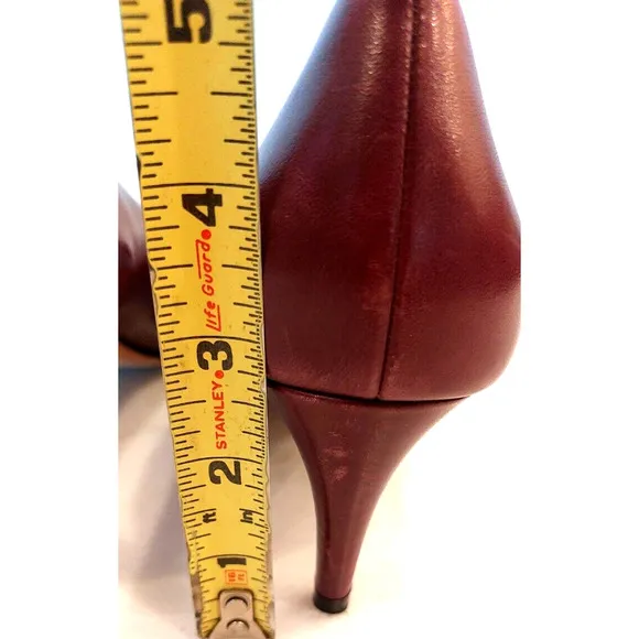 Cole Haan Women’s Pump Magenta Purple Rounded Toe Heels size 7.5 B