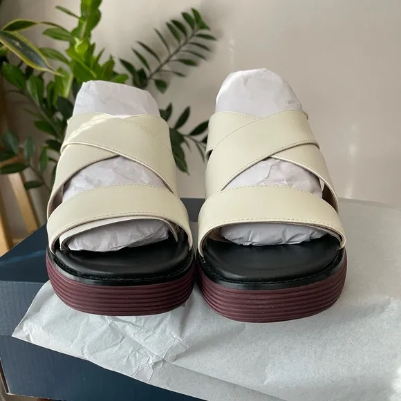 COLE HAAN Women's ØriginalGrand Platform Sandals.
