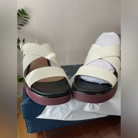 COLE HAAN Women's ØriginalGrand Platform Sandals.