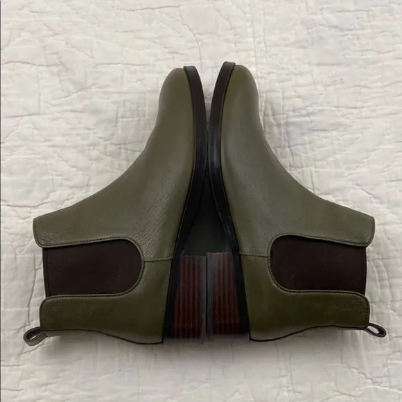 Cole Haan Green Leather Landsman Chelsea Boots size 7