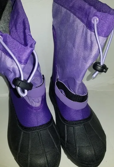 Columbia kids boots size 7