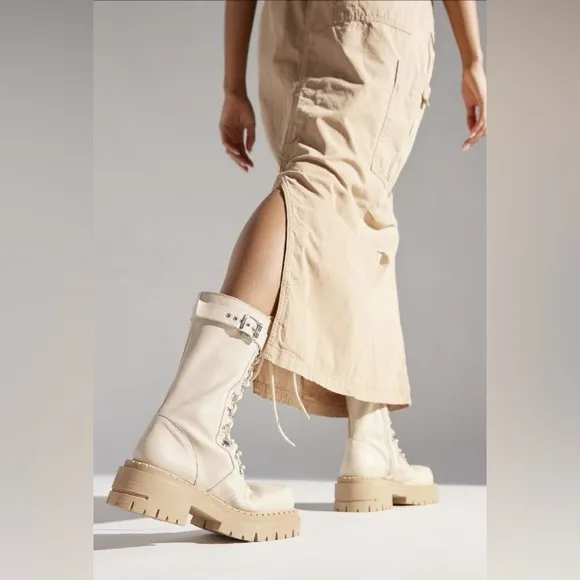 Cooperative Zafi Combat Boot in Ivory