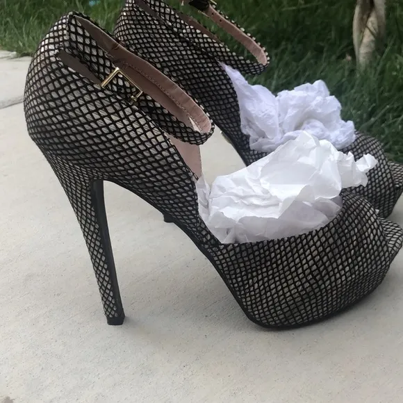 COPY - BETSEY Johnson platform heels sandals