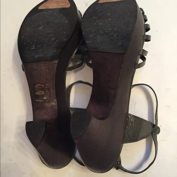 COSTUME NATIONAL CNC HEELS WEDGE SANDALS GREEN LEATHER WOOD SIZE 38.5