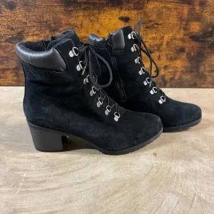 Cougar boots women's 9 Angie style black heeled lace up