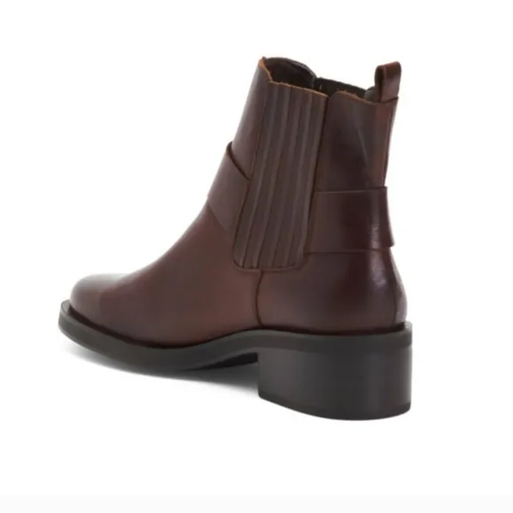 Cruza Deep Brown Ankle Boots with Elastic Panels and Low Stacked Heel Sz 39/8.5