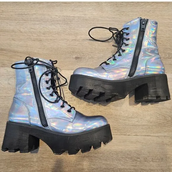 Current Mood Opalescent Odyssey Boots sz 8M Platform $88 Space Retro Rare