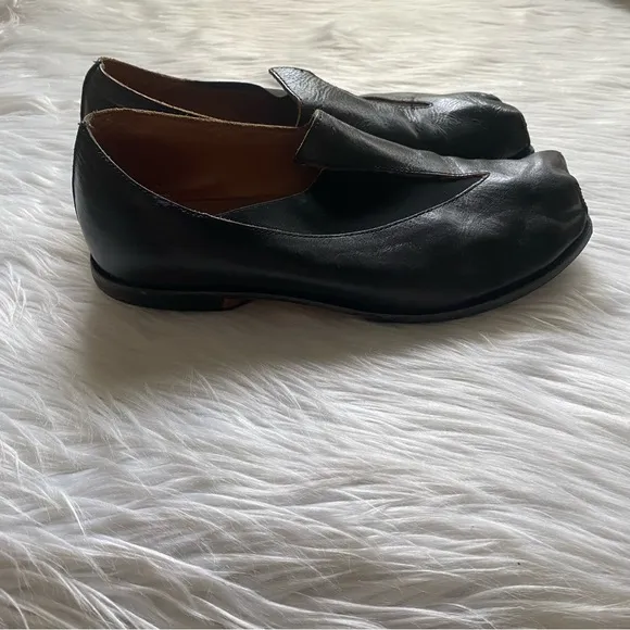 CYDWOQ Focal Shoe in Black Square Toe Asymmetrical 39