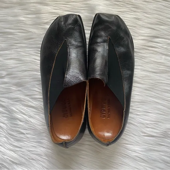 CYDWOQ Focal Shoe in Black Square Toe Asymmetrical 39