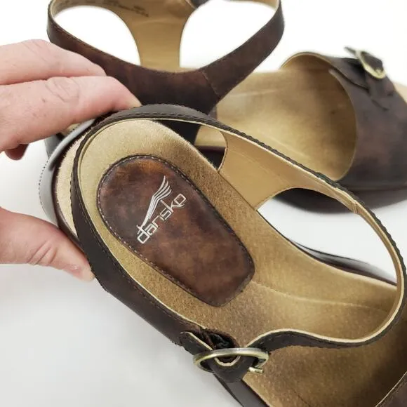 DANSKO 39 Lynnie Leather Dark Bronze Metallic Sandals