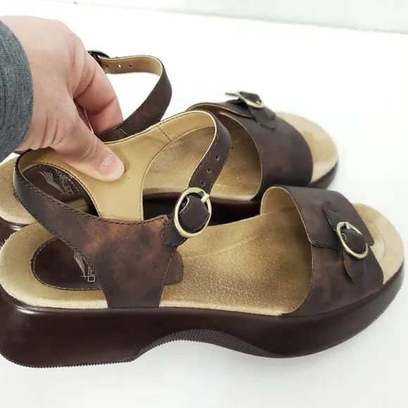 DANSKO 39 Lynnie Leather Dark Bronze Metallic Sandals