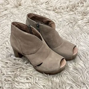 Dansko leather peep toe heeled booties size 37 (6.5-7)