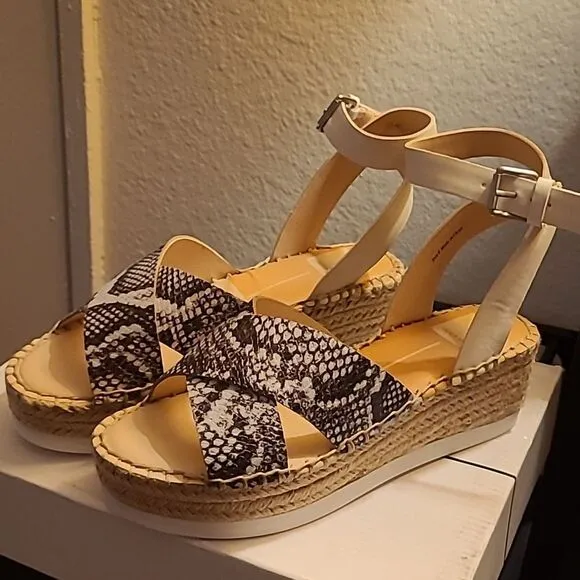 🌷DEAL🌷 Dolce Vita Snake Crisscross Womens Low Wedge Ankle Sandal  sz 7.5 &amp; 8.5