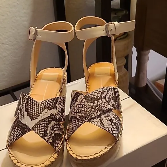 🌷DEAL🌷 Dolce Vita Snake Crisscross Womens Low Wedge Ankle Sandal  sz 7.5 &amp; 8.5