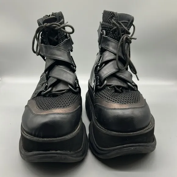 Demonia Neptune 126 boots