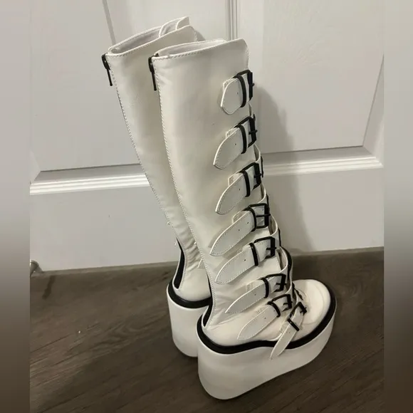 Demonia | Swing-815 White Platform Trinity Boots