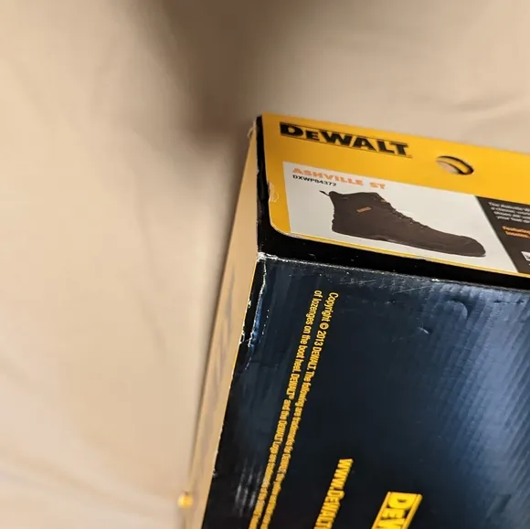 DeWalt Ashville St Boots. Size 11 M. New