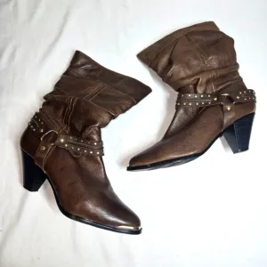 Dingo Emma Western Studded Harness Slouch Boots Chocolate Brown Size 8.5